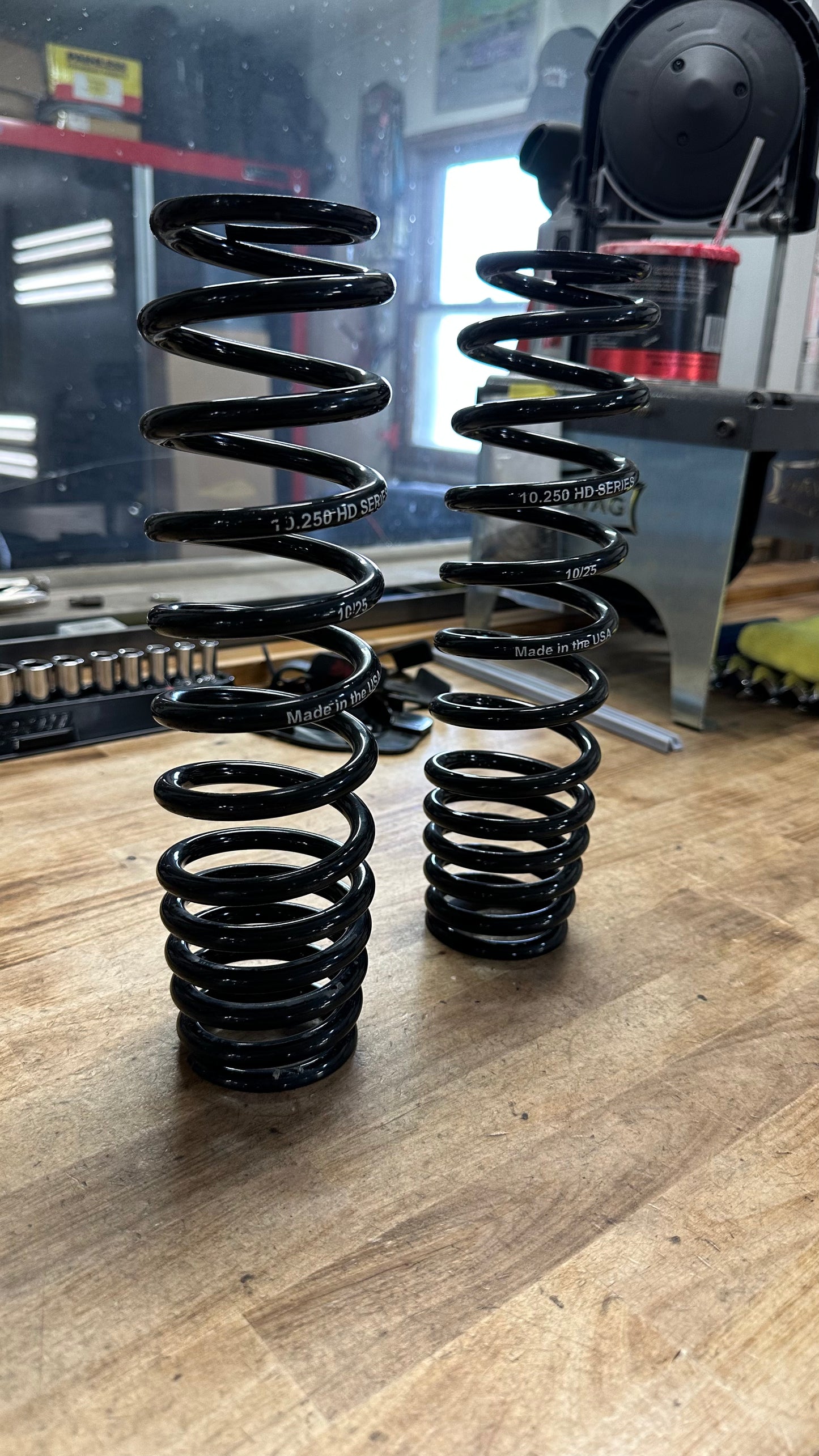 1.75" body fitment HD Progressive springs